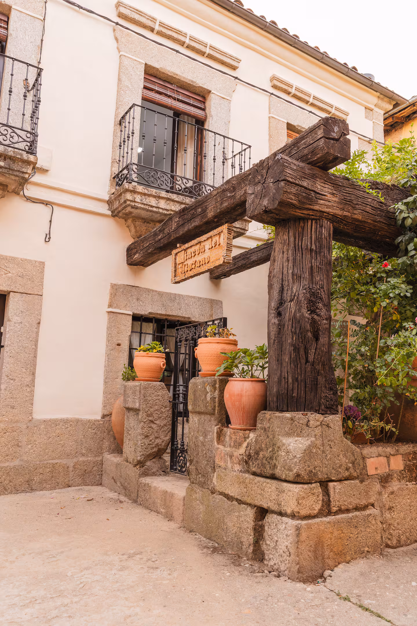 entrada exterior Casa rural el rincón del altozano